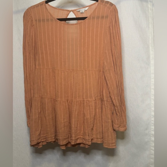M American Eagle Blouse - Picture 3 of 7